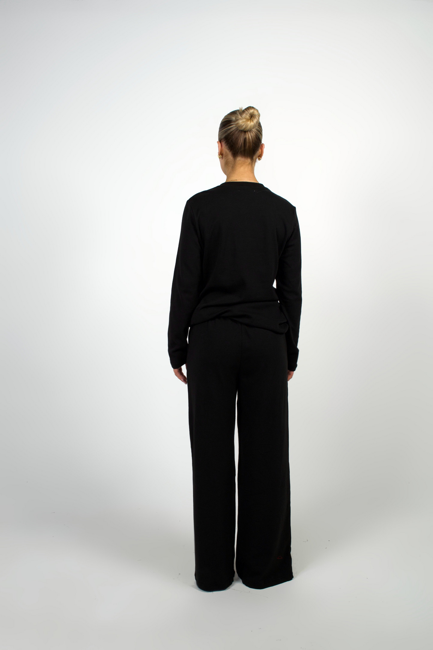 BLACK LONG SLEEVE PYJAMAS