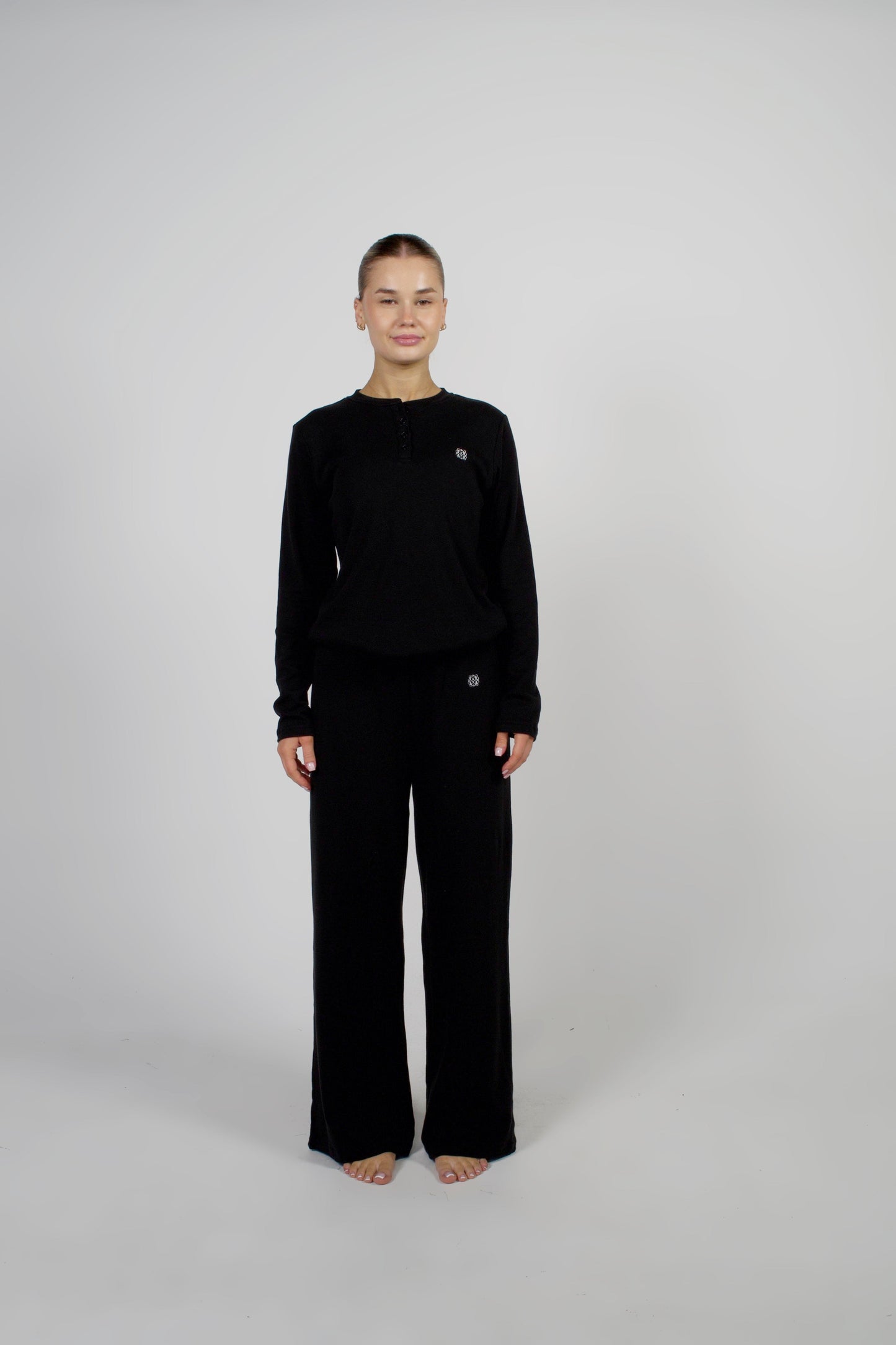 BLACK LONG SLEEVE PYJAMAS